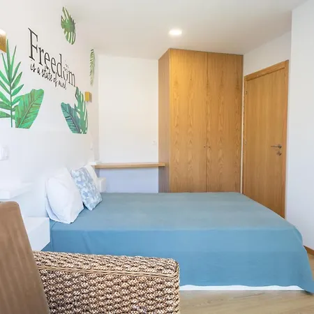 Casa Do Outeiro Casa de Férias *